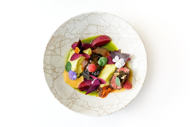 Talark z kolorowym jedzeniem